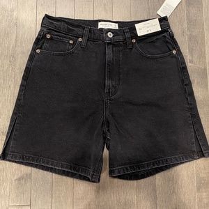 NWT Abercrombie & Fitch High Rise Dad Shorts